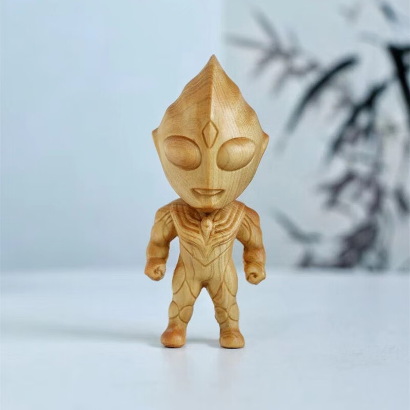 远硕绿檀木雕迪迦奥特曼手把件实木雕刻工艺卡通男童生日礼物装饰摆件