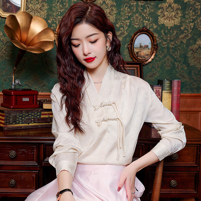 国风中式衬衫女2024春季新款设计师法式别致上衣v领衬衣通勤新 图片色