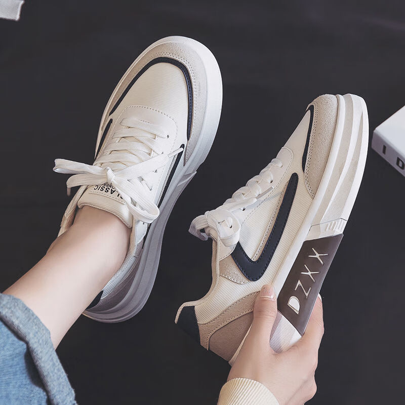 冉同夏天穿的大码女鞋40-43休闲鞋宽胖脚特大号码35码潮小白鞋女平底