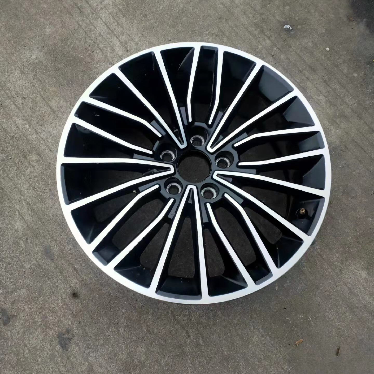 dm-i 海豹 宋plusd19寸原厂245/45r19马牌 比亚迪汉19寸原厂 单个轮毂