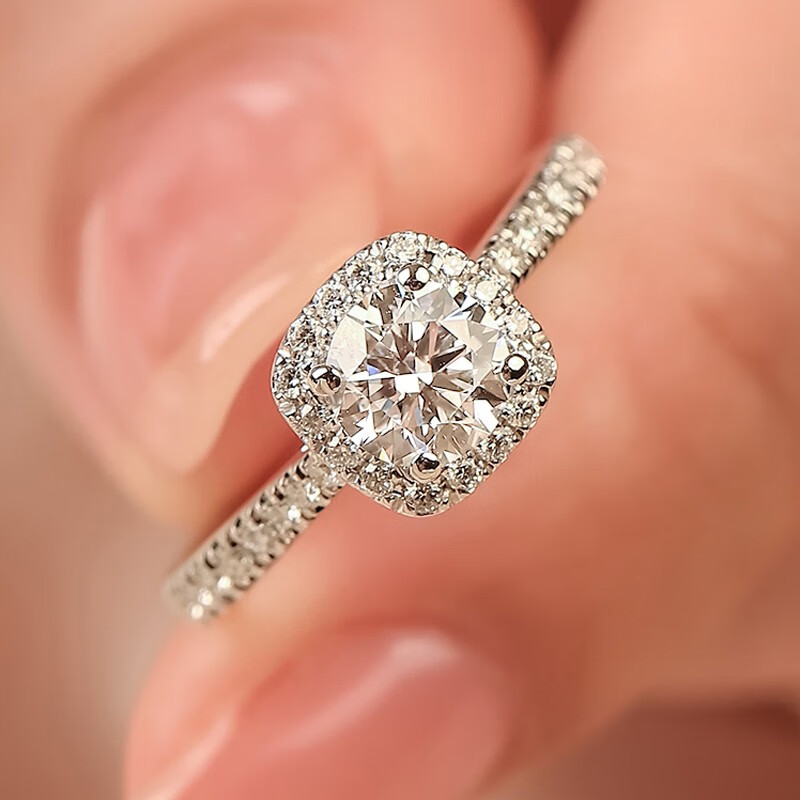 妧珺18k金镶50分培育钻石戒指实验室人工人造钻饰  四爪方包戒子 经典