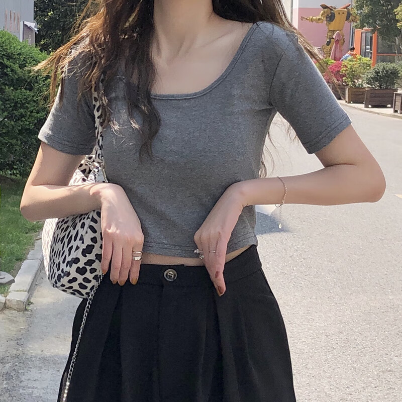 离境天露肚子的短袖t恤女短款紧身漏脐白色低领短袖t