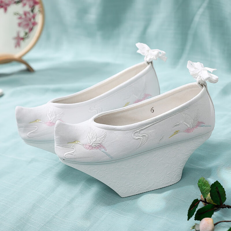 知柠汉服鞋女花盆底鞋厚底古代戏曲高跟鞋登云履古装格格鞋延甄嬛宫廷