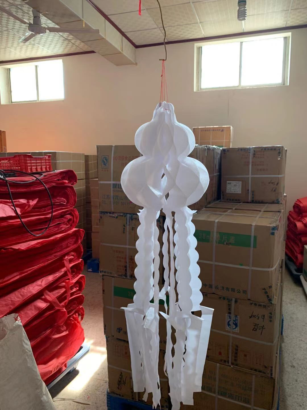 铭汇通清明节塑纸灯笼挂青祭祀七彩纸挂社纸花清明吊花束各种各样厂家