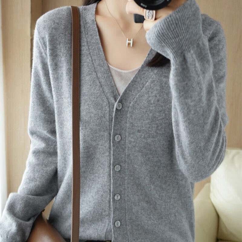 相伊恋人针织开衫女25年秋冬新款慵懒风宽松长袖百搭显瘦纯色V领上衣外套 米色 XL 码【110-120斤】