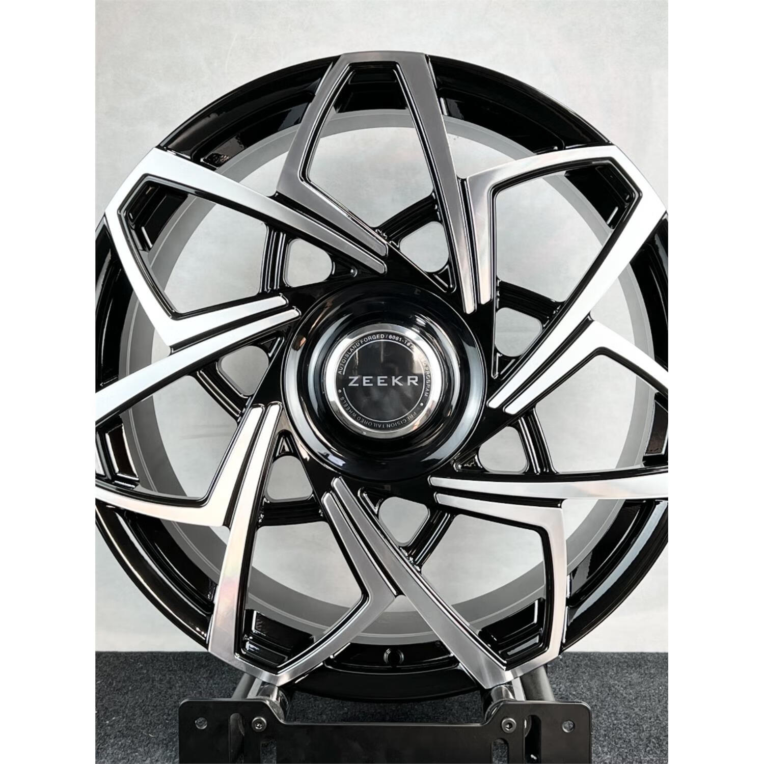 诚迈适用19 20 21 22寸极氪001 009锻造轮毂 广汽埃安 沃尔沃 福特