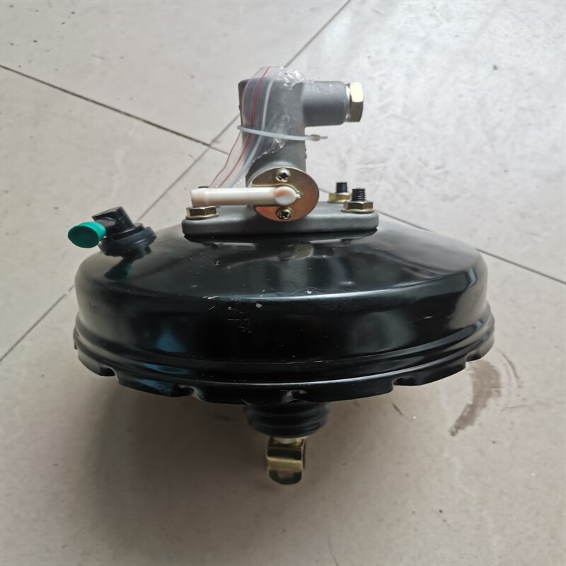 旭力适用五征配件三轮车奥翔1300刹车真空助力器 刹车总泵通用 wka3b
