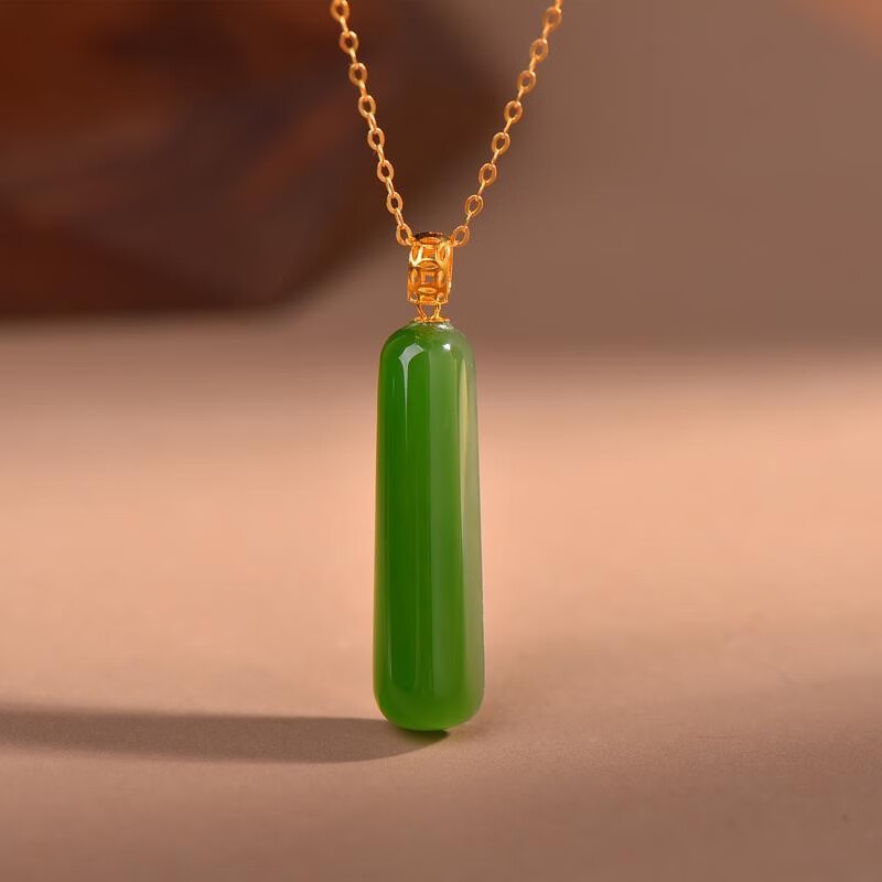 诗栀和田玉无事牌金小绿条和田碧玉吊坠平安无事牌女项链轻奢小众 小