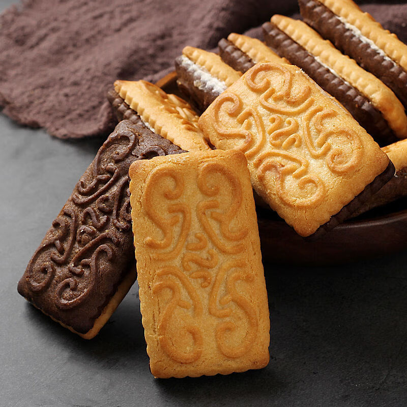 鹿藤朱古力夹心饼干80后怀旧儿童代餐糕点散装休闲零食巧克力味 4包