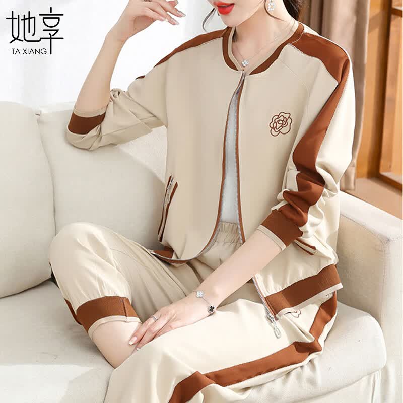 她享妈妈秋装运动套装中老年女装休闲上衣春秋薄款两件套T234A3639怎么样,好用不?