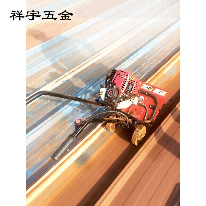 手推式除锈机汽油铁板钢结构彩钢瓦翻新去锈除锈钢丝轮打磨机 二冲程