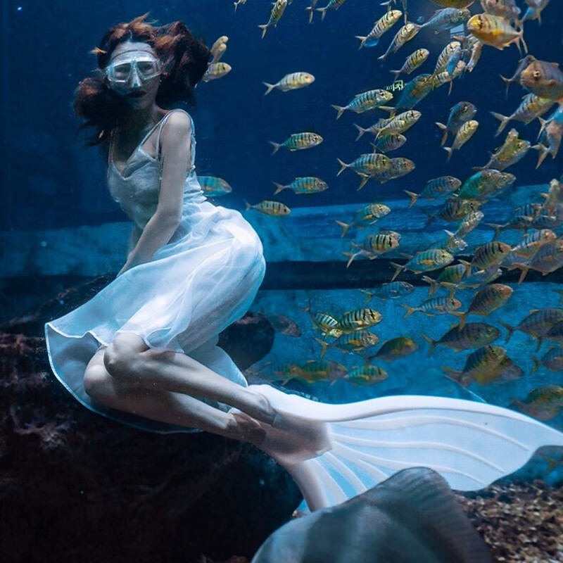 【京选优品】澳洲脚蹼美人鱼脚蹼硅胶柔软潜水鱼尾巴脚蹼包自由泳橡胶