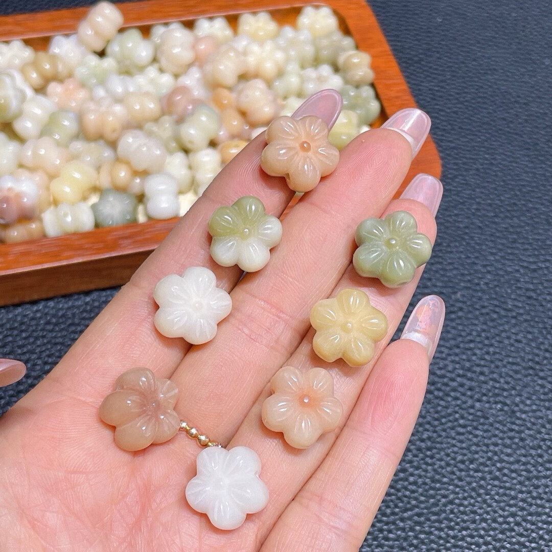 瑾然 彩色菩提根雕刻花蕊小配件 diy女生原创手链文玩小花手链配饰