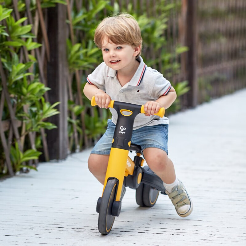 Hape儿童平衡车 二合一可折叠滑步自行脚踏三轮车男女儿童礼物 E8467多功能平衡车（黄黑）