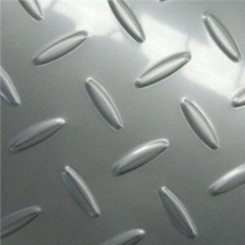 花纹钢板 人字形防滑板 304不锈钢防滑板 花纹不锈钢板201 压花板加工