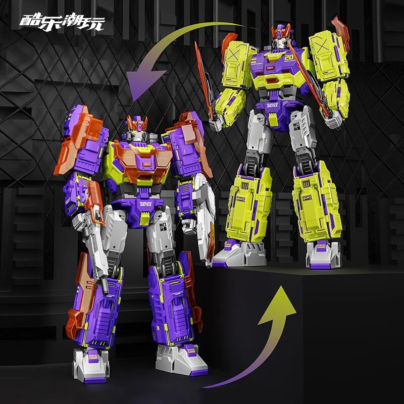 酷乐潮玩正义变形机器人爆闪机甲战士声光喷射烟雾儿童男孩玩具