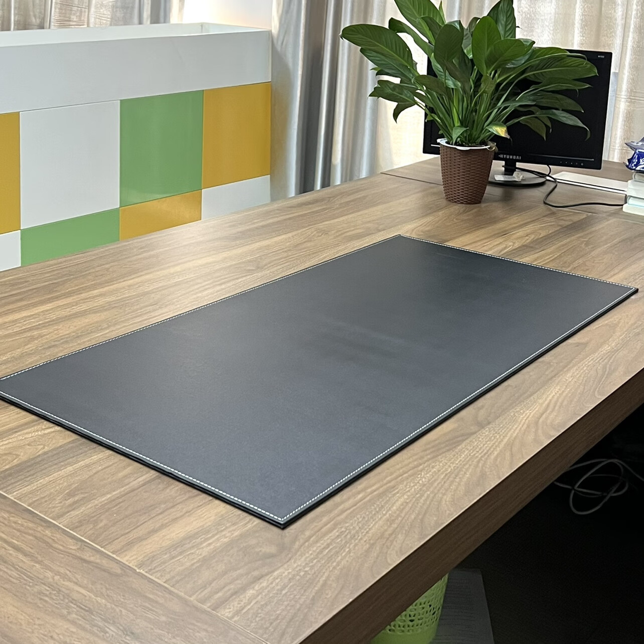 艾诗慕课桌垫办公室桌垫硬面书桌垫写字台桌面垫皮革加厚商务电脑鼠