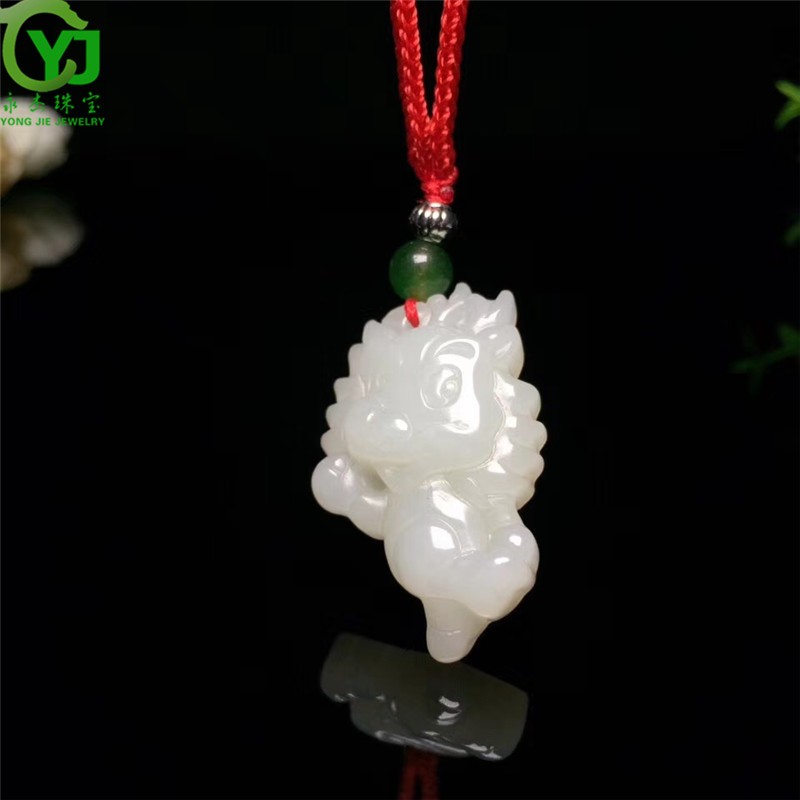 永杰玉石吊坠萌宠属相守护神玉坠项链鼠牛虎兔龙蛇马羊猴鸡狗猪挂件 生肖猪吊坠