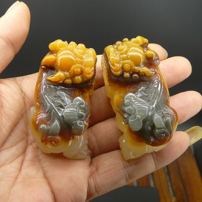 语森忆云南龙陵a货黄龙玉老料俏色金沙貔貅摆件把件手玩挂件 俏色巧雕