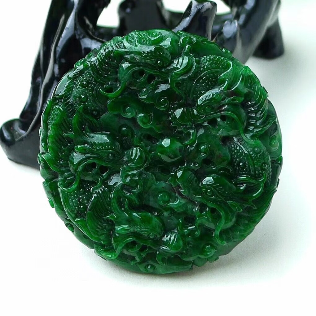 天然翡翠a货老坑冰润辣绿九龙至尊龙牌挂坠