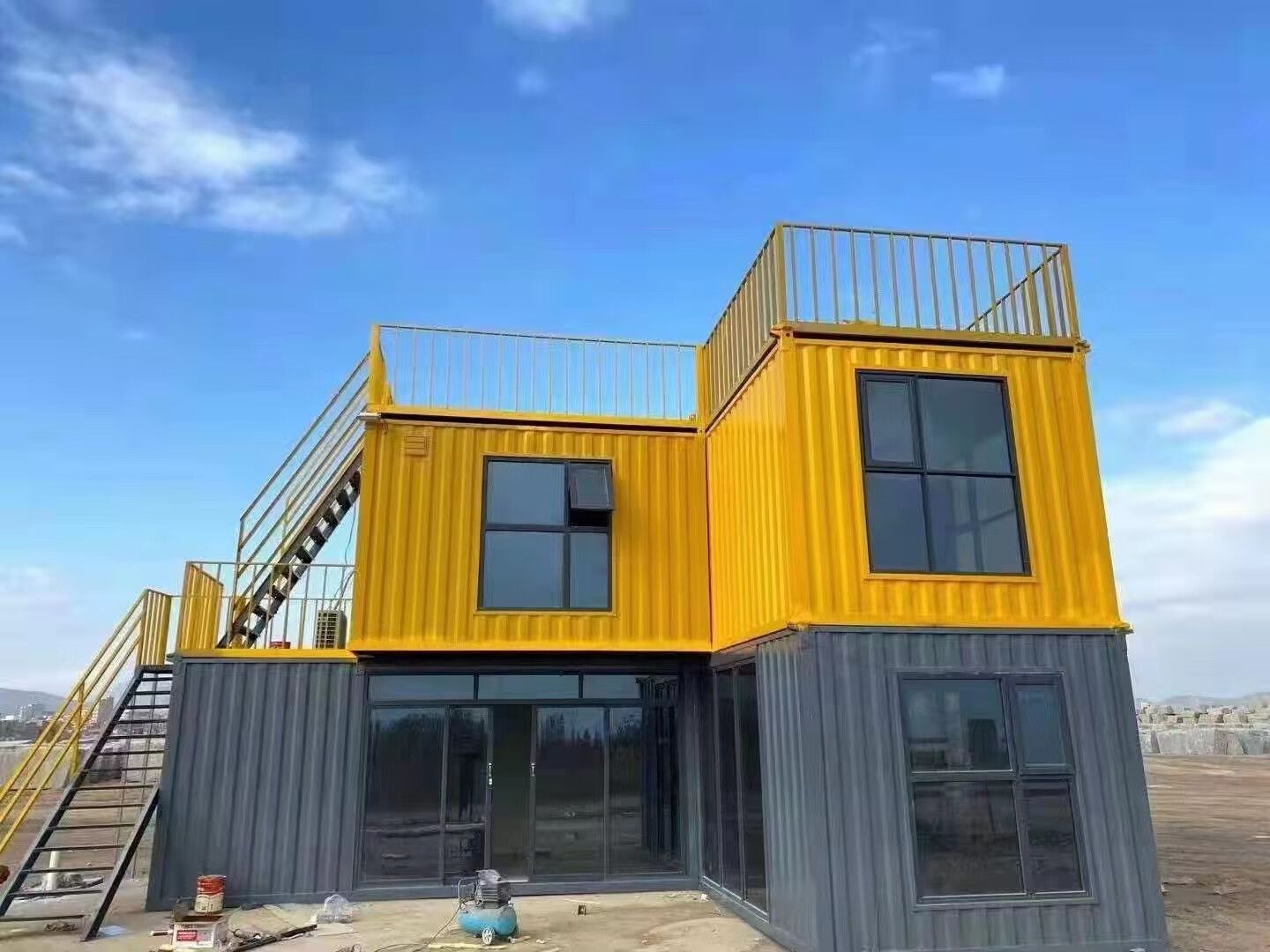 聚益集装箱房快拼房可拆卸移动房屋工地住人组装办公室简易房活动板房