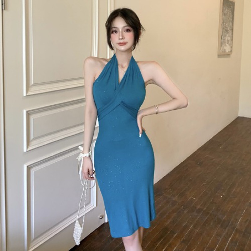 挂脖露背系带闪闪裹胸短裙气质高腰紧身弹力包臀礼服连衣裙女公主服