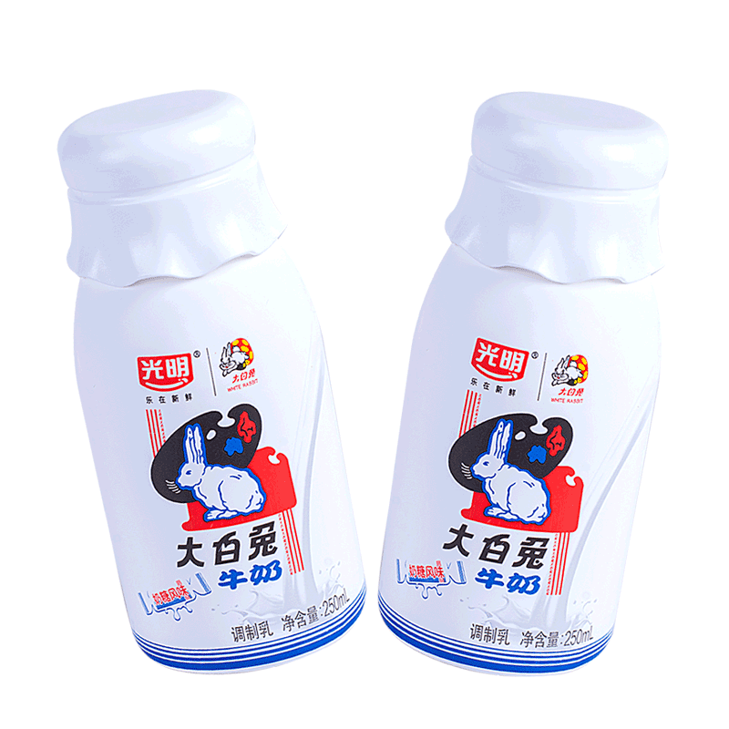光明 大白兔牛奶250ml*8瓶奶糖风味调制乳营养低温冷藏 大白兔牛奶*4