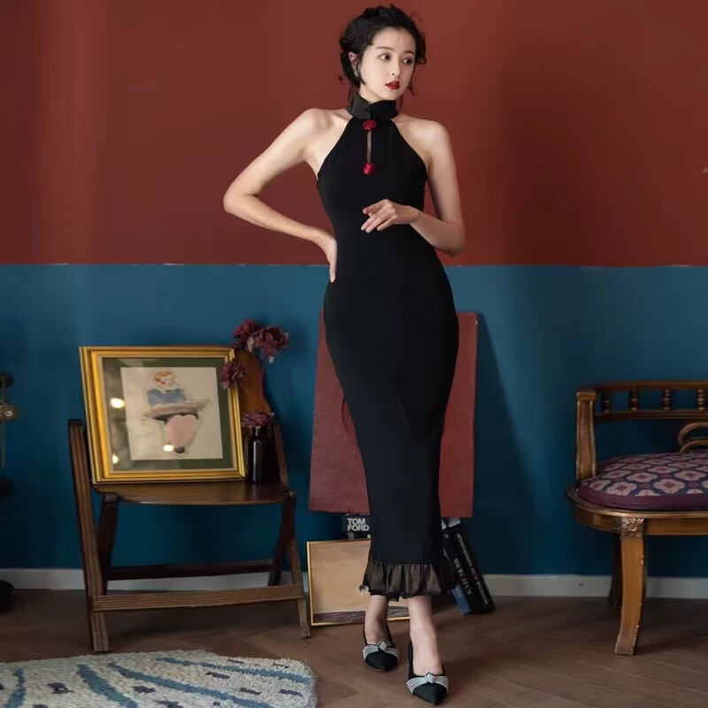 黑色 s码胸围80-84腰围66-70长128