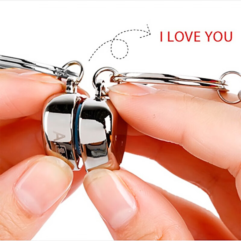 小妮秋创意小礼品生日520情人节礼物送女友男友老婆情侣一对发声钥匙扣 半心钥匙扣