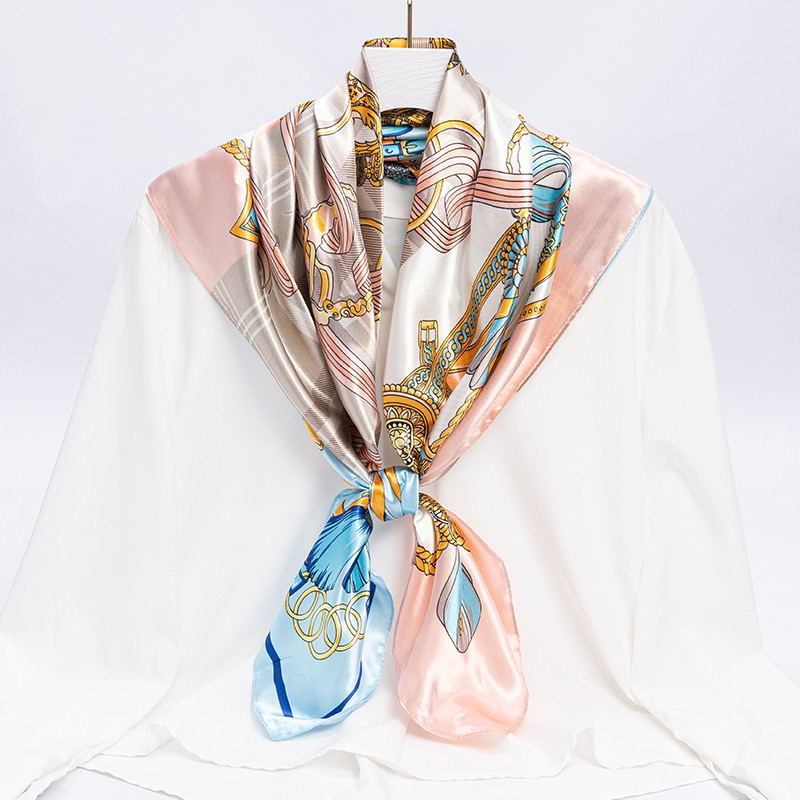 达芬奇密码专柜礼盒装 春秋缎面大方巾长巾丝巾女 新款欧美风 格拼链条 粉蓝