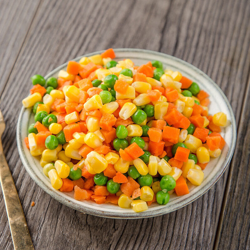 冷冻三色菜甜玉米胡萝卜青豆粒可配鸡肉丁炒菜
