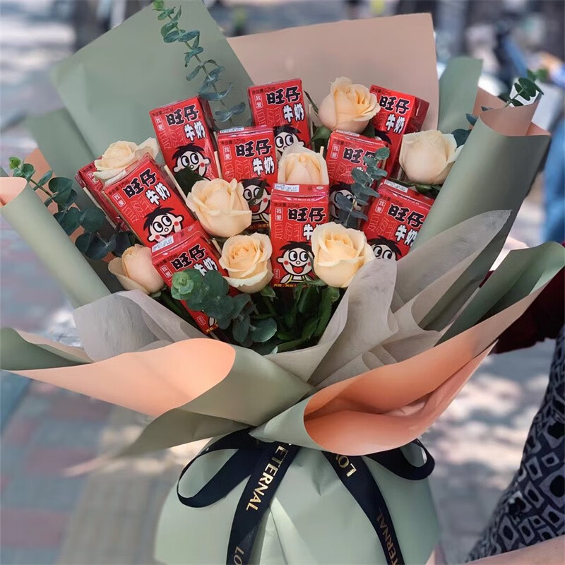 宠小宝旺仔牛奶娃哈哈棒棒堂果冻零食鲜花花束送小朋友女友老婆生日