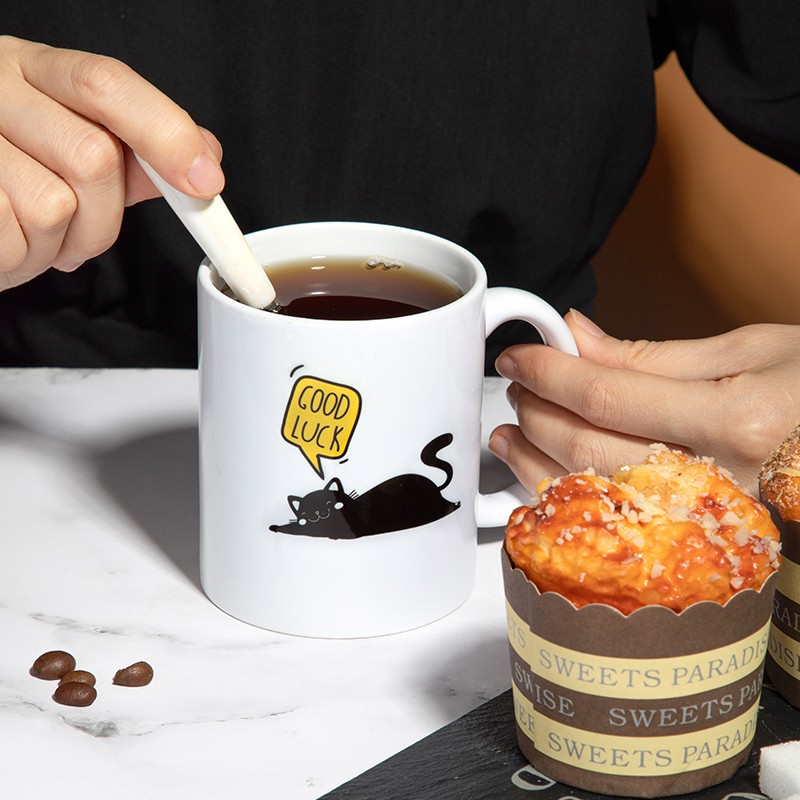 PYD Life 陶瓷杯创意简约马克杯 带盖茶杯咖啡会议水杯 幸运猫-白杯330ml