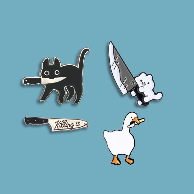 创意搞怪鸭子卡通猫咪提刀胸针搞笑滑稽动物徽章学生衣服包包配饰 叼