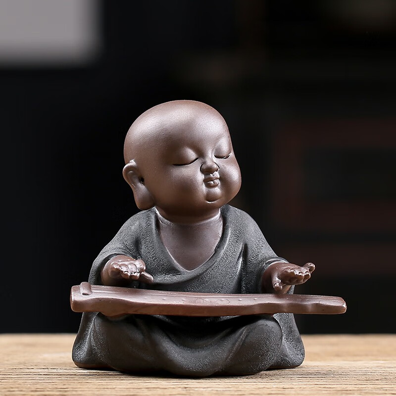 久造 創(chuàng)意紫砂茶寵小和尚擺件精品可養(yǎng)禪意小沙彌茶道茶玩茶藝茶室桌面裝飾品 黑金砂-扶琴小和尚/CYY
