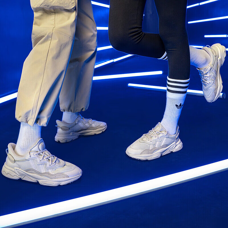 ���ڲ��������ϴ�˹��adidas����Ҷ��  OZWEEGO �˶� ��Ů����Ь FX6029 42 449Ԫ