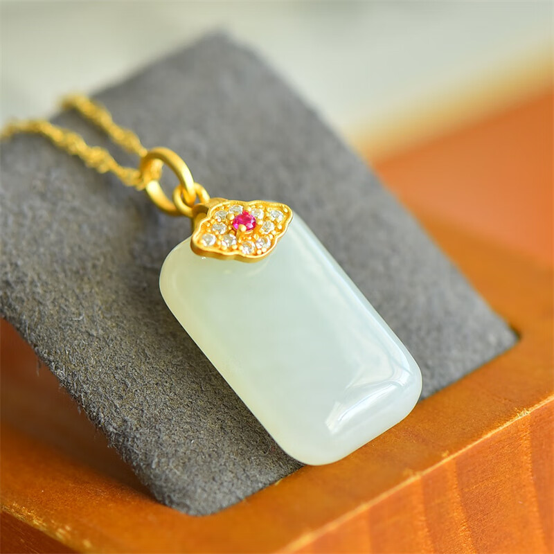 静汝玉【珠宝严选】s925古法银镶和田玉无事牌配锆石吊坠 女款 送礼