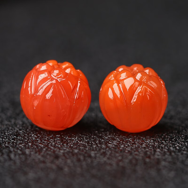 11毫米南红莲花珠一颗