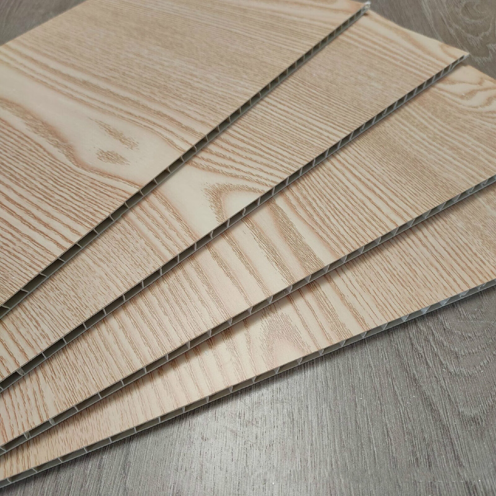 樱姬旧房改造用石塑水隔断护墙板墙面集成墙板扣板装修材料 石塑6mm