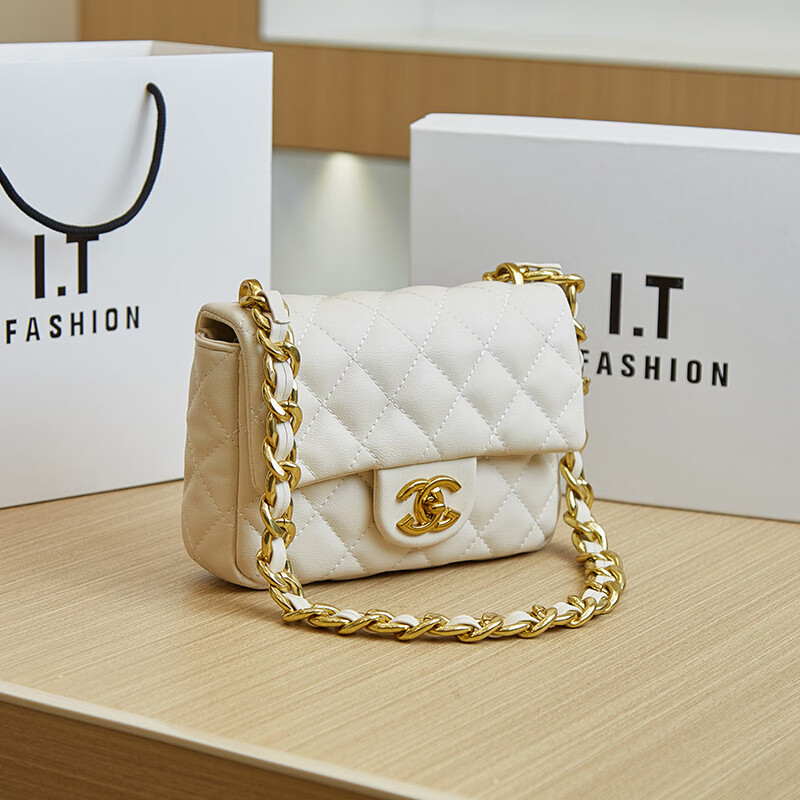 camkkka粗链条腋下包奢侈感ck女包包新款名牌包包潮菱格链条包 白色