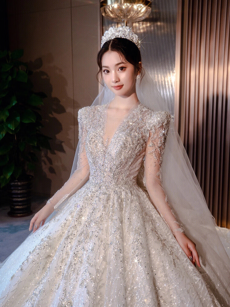 琉鳳婚紗2023新娘主紗在逃公主小個子法式大拖尾重工長袖v領(lǐng) 單件白色齊地婚紗 2XL
