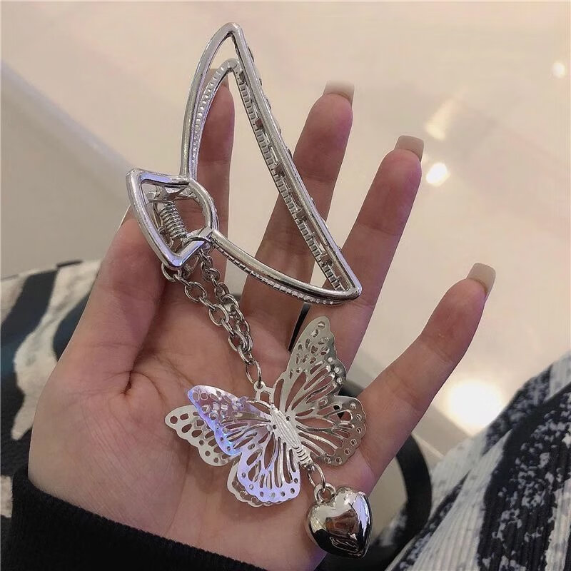 依莲妃【nice】i冷淡风立体蝴蝶抓夹小众爱心吊坠鲨鱼夹洗澡后脑勺