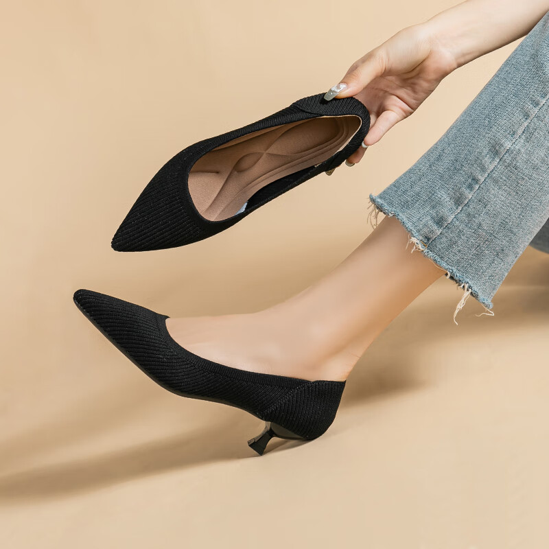 歌莱兔王妃鞋高跟老北京布鞋工作鞋女透气2023春夏新款浅口中跟细跟单