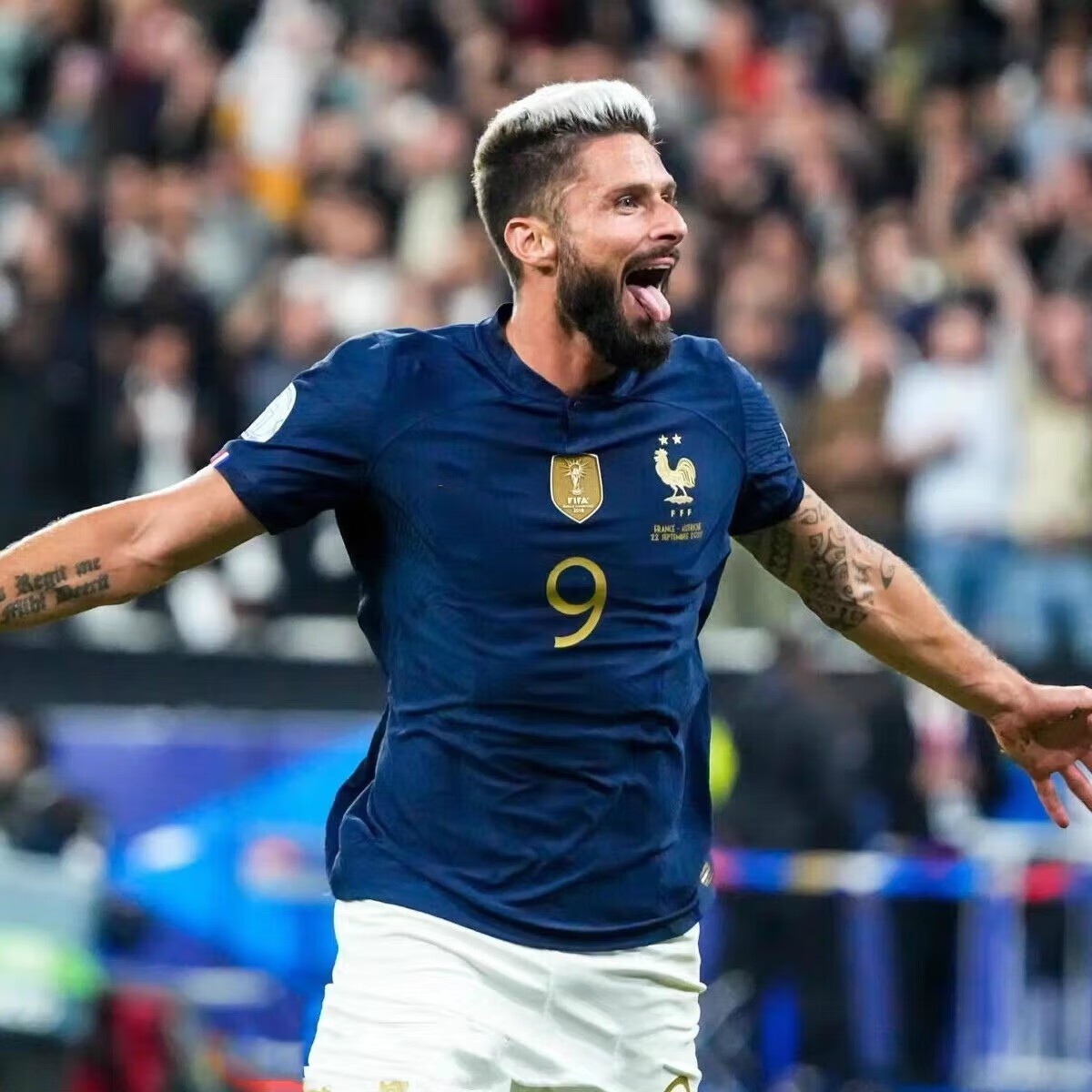 巴喜万足球22卡塔尔世界杯法国国家队球衣主场本泽马19号吉鲁9号10号