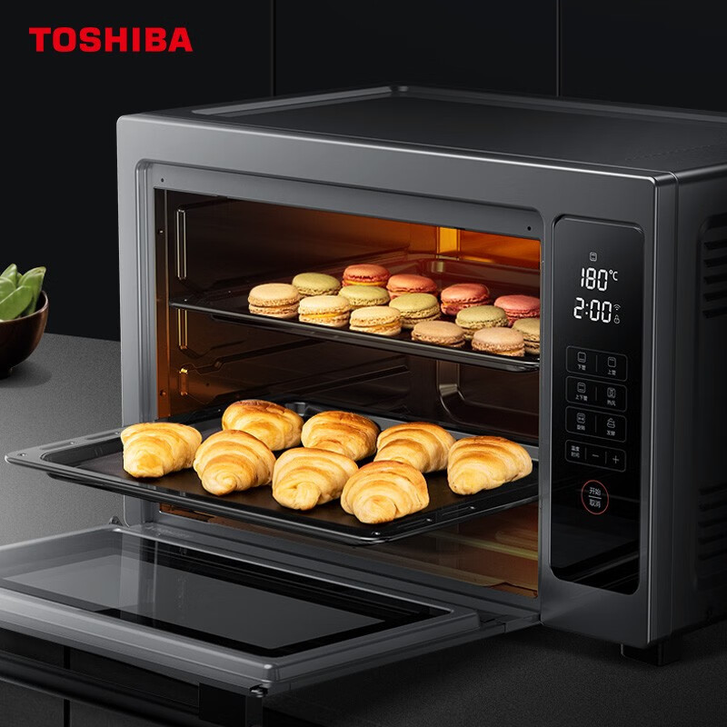 东芝电烤箱家用台式大容量双层温控烤箱一个8寸，一个6寸可以一起烤吗？