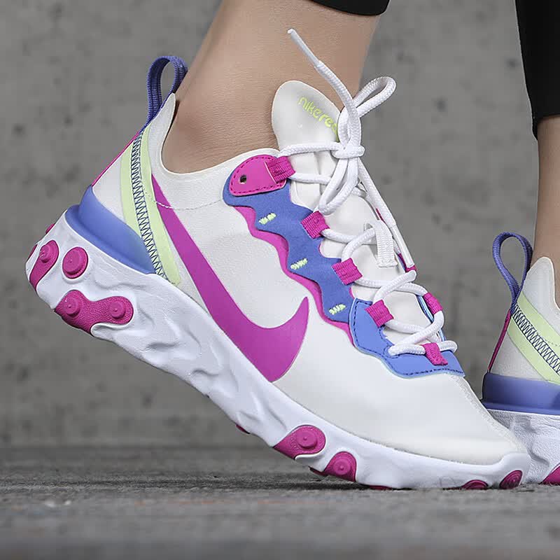 跑步旗舰运动鞋耐磨透气轻便女鞋耐克