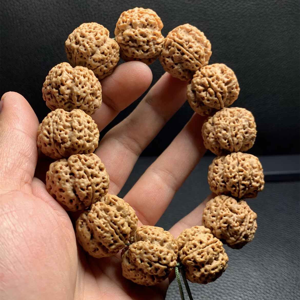 钻后精品尼泊尔大金刚菩提子手串5瓣五星蜂王梅花双龙沉水文玩把玩男