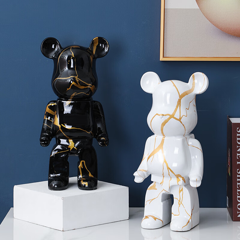 现代轻奢网红暴力熊大摆件客厅玄关电视柜卡通公仔装饰品布置玄关酒柜