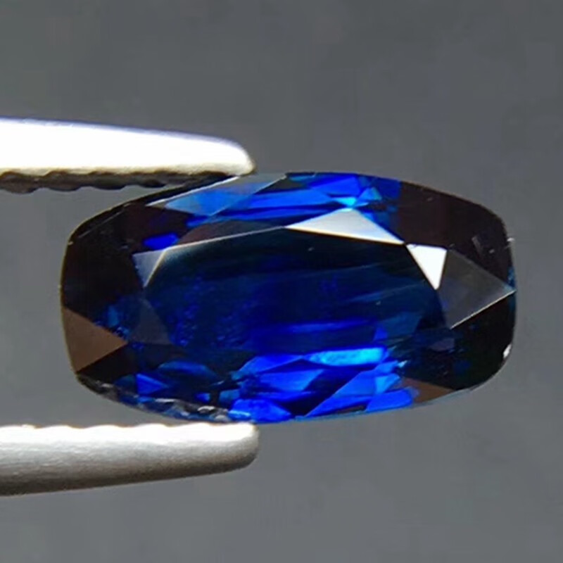俊辰珠宝 无烧蓝宝石裸石  纯正玻璃体全晶体皇家蓝色蓝宝石戒面裸石