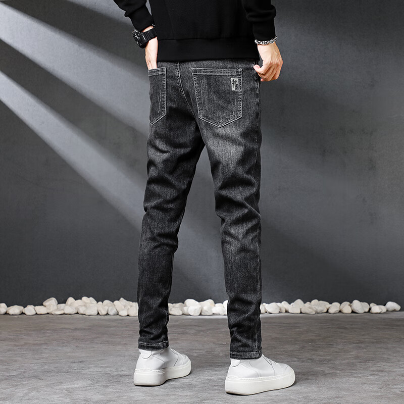 广州新塘牛仔裤男广州新塘发货牛仔裤男潮流百搭青年潮牌修身小脚